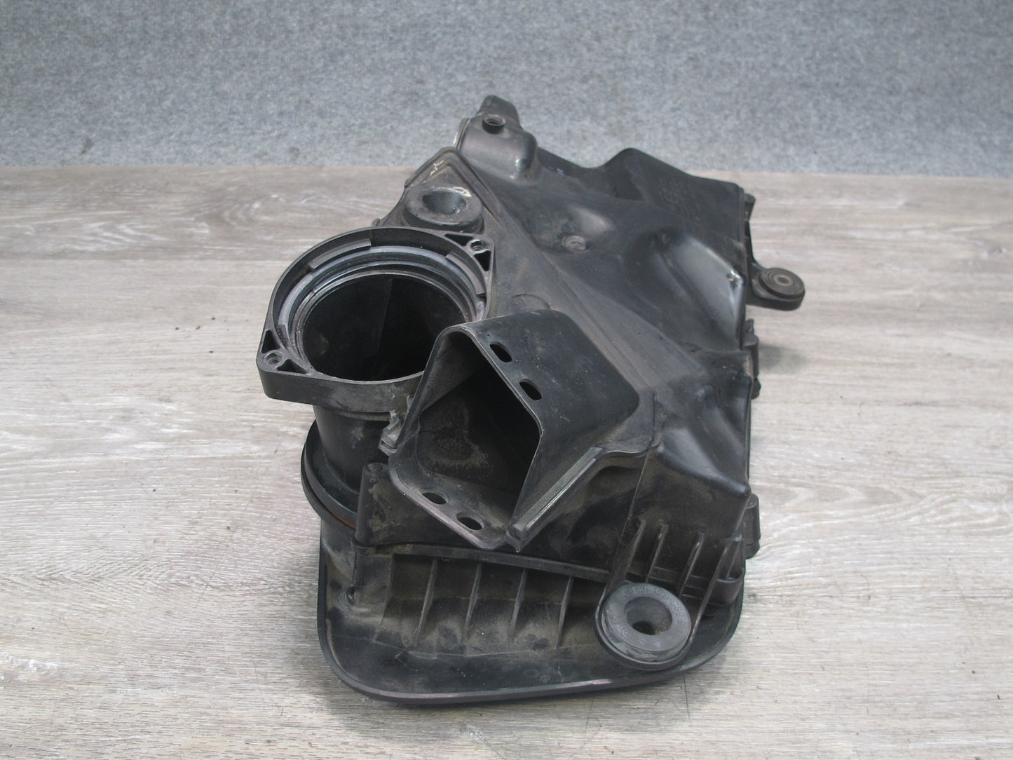 03-12 Bentley Continental Flying Spur 6.0L Left Air Cleaner Filter Intake Box