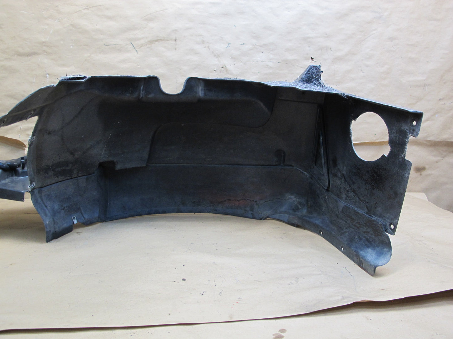 97-04 Chevrolet Corvette C5 Front Left Wheel Arch Splash Shield Guard OEM