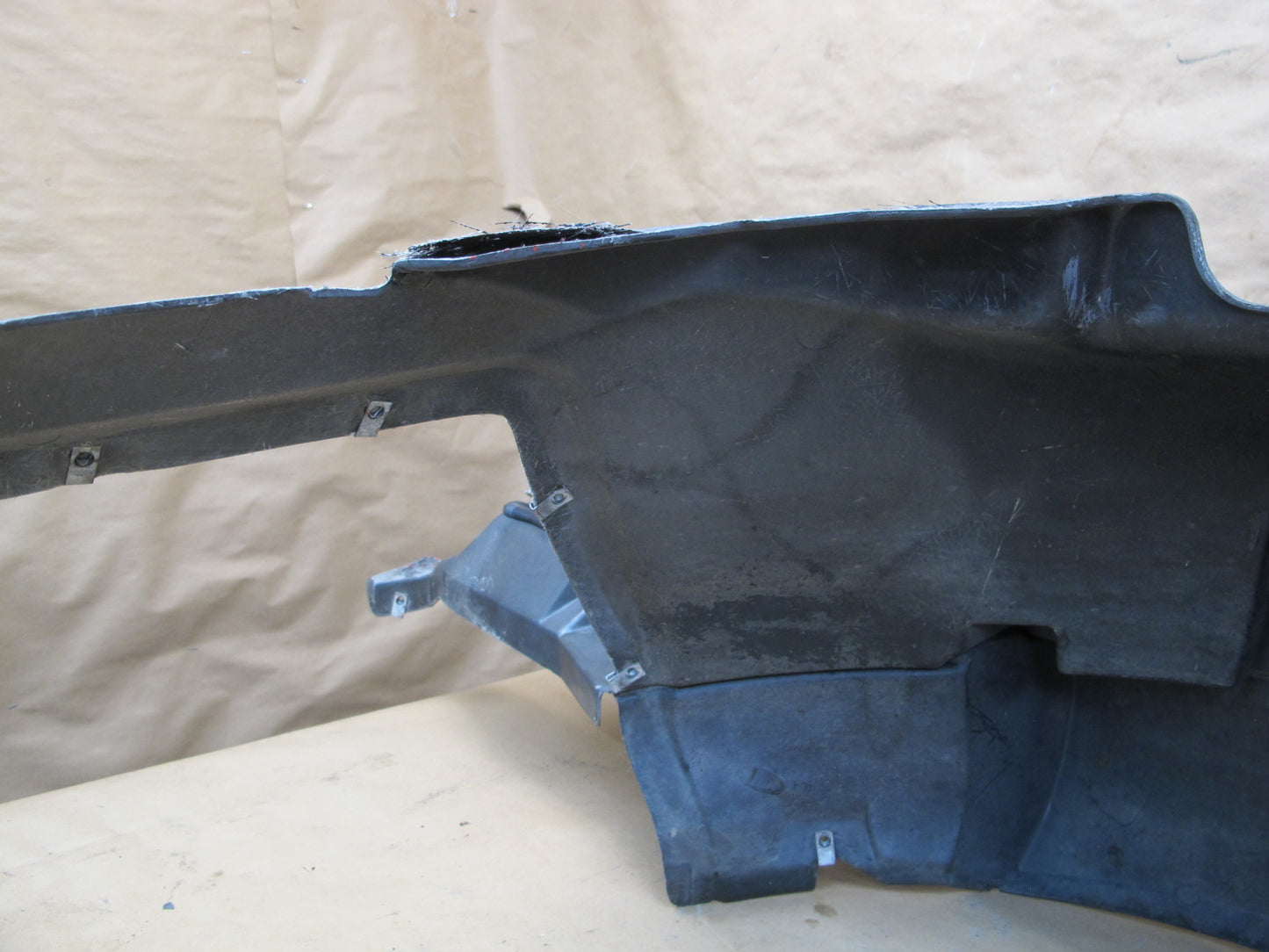 97-04 Chevrolet Corvette C5 Front Left Wheel Arch Splash Shield Guard OEM