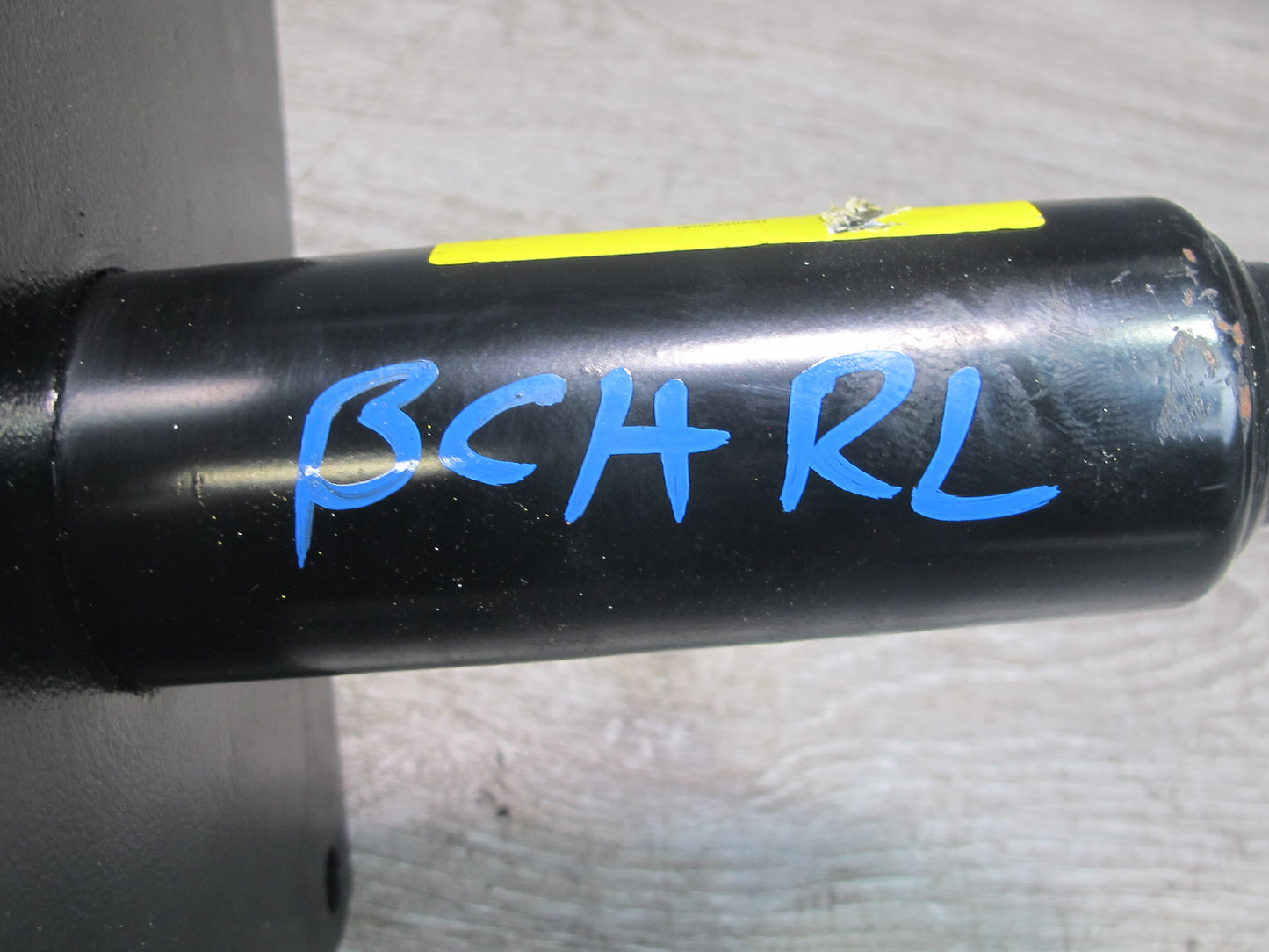 2006-2012 Bentley Flying Spur Rear Left Right Bumper Impact Shock Absorber Set