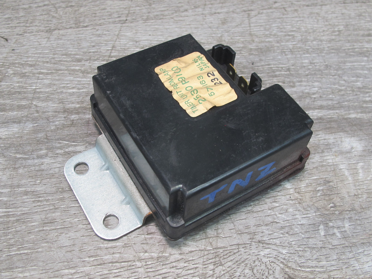 82-83 Datsun Nissan 280ZX S130 2+0 Timer Unit Room Lamp 25310-P9100 OEM