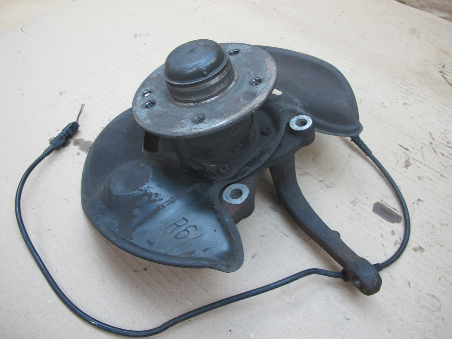96-02 Mercedes R129 SL600 Front Left Spindle Knuckle Wheel Hub Bearing OEM