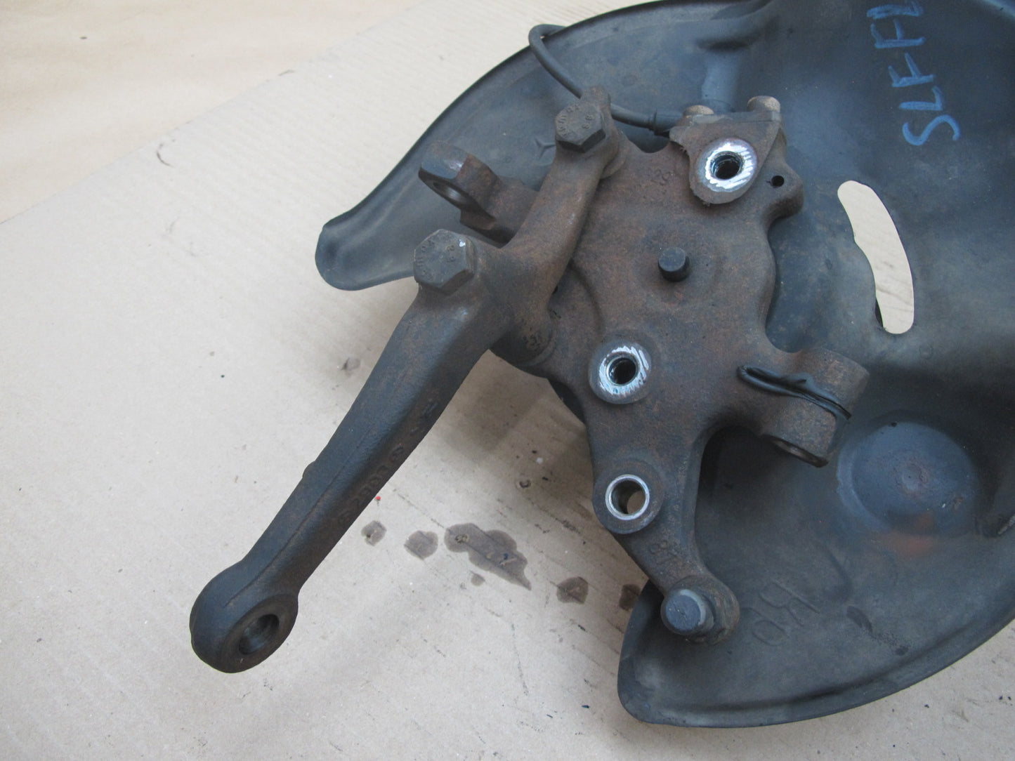 96-02 Mercedes R129 SL600 Front Left Spindle Knuckle Wheel Hub Bearing OEM
