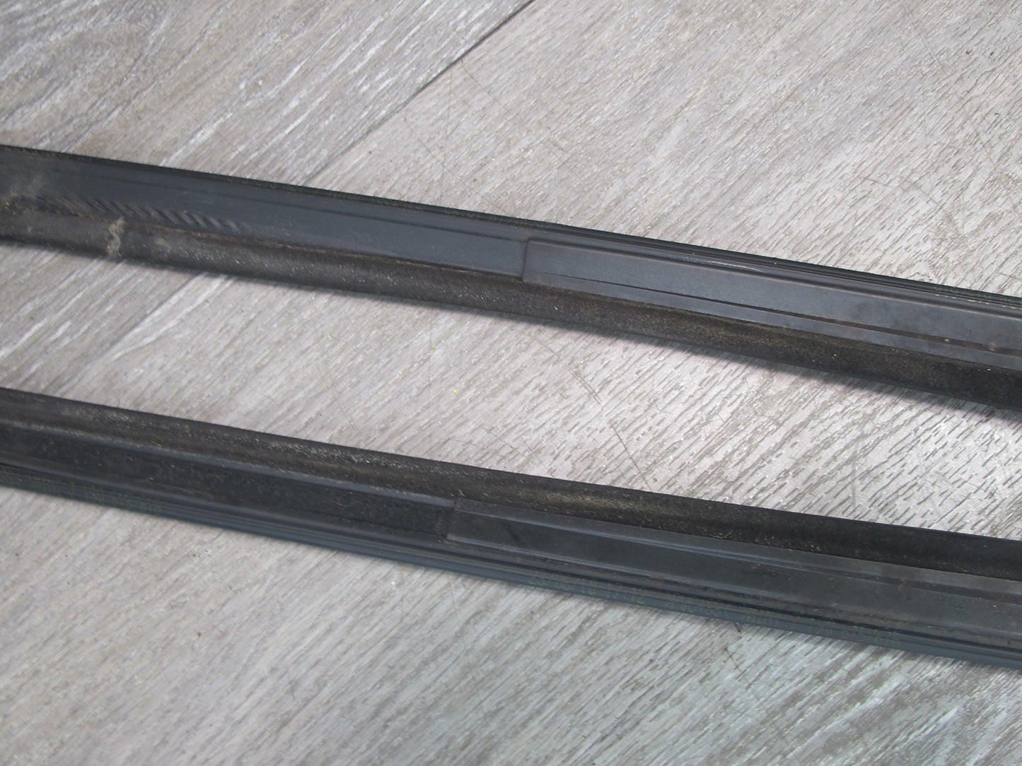 09-15 Mini Cooper R57 Set of 2 Rear Chrome Trim Molding Cover Weatherstrip OEM