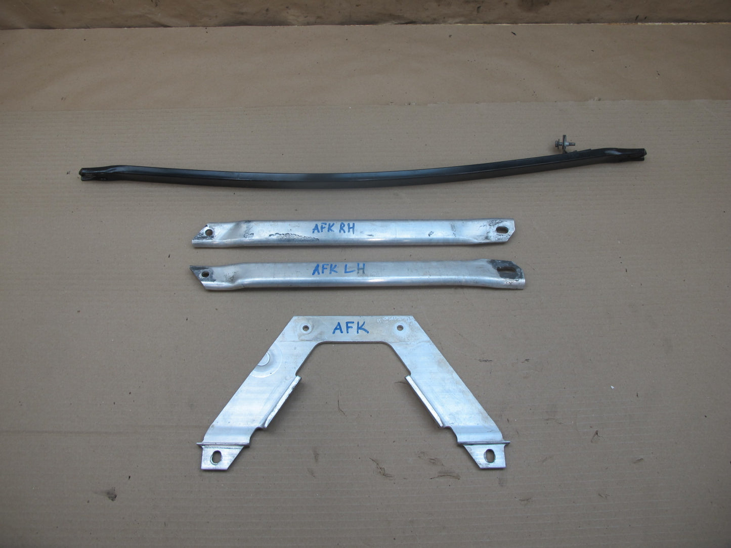 11-12 Fisker Karma Set of 4 Underhood Support Brace Mount Crossbar OEM
