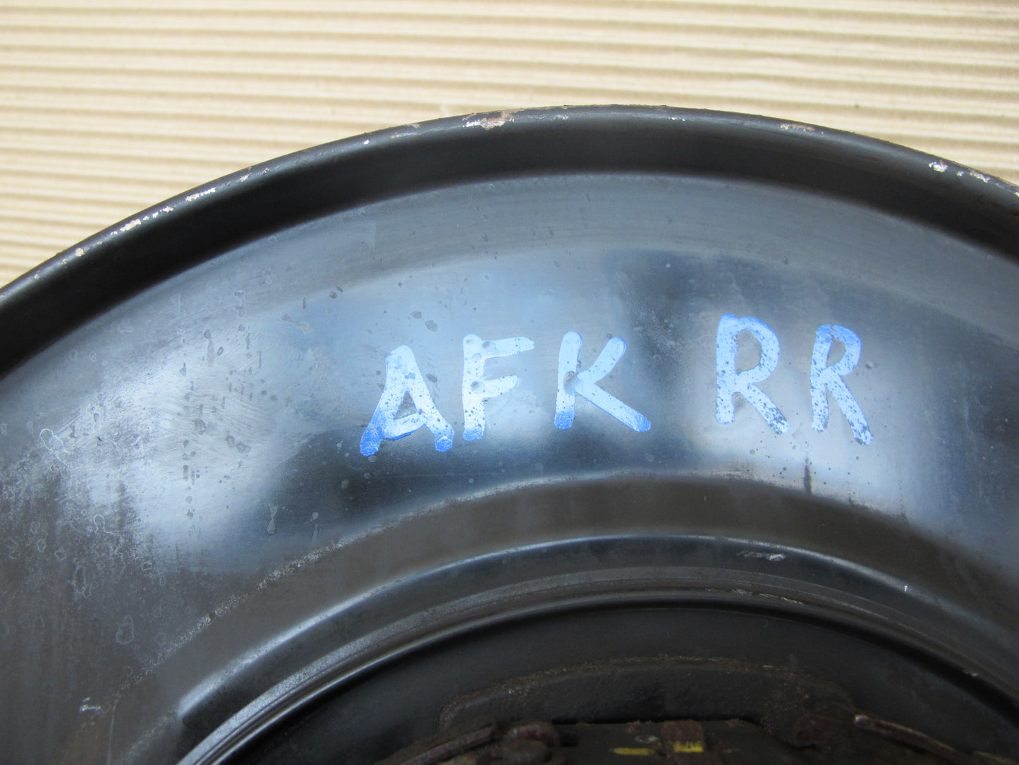 11-12 Fisker Karma Rear Right Spindle Knuckle Wheel Hub Bearing 61K Miles OEM