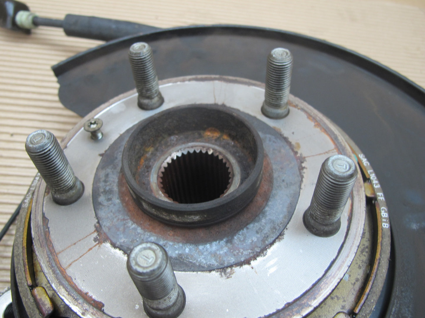 11-12 Fisker Karma Rear Right Spindle Knuckle Wheel Hub Bearing 61K Miles OEM