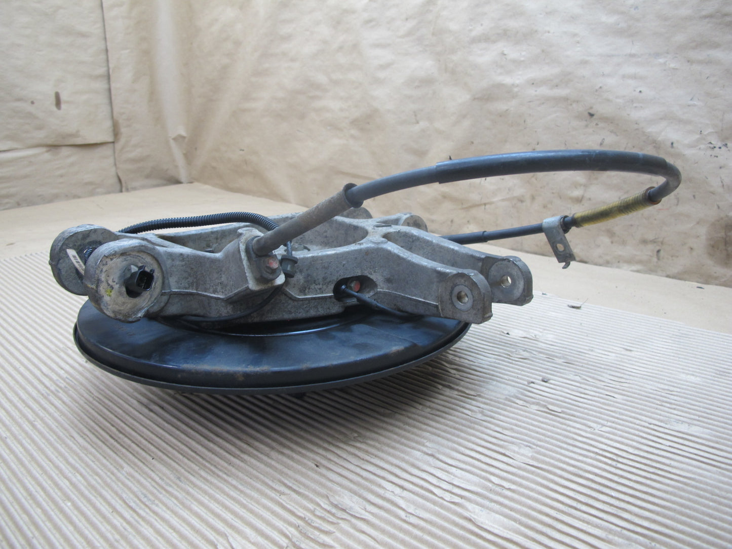 11-12 Fisker Karma Rear Left Spindle Knuckle Wheel Hub Bearing 61K Miles OEM