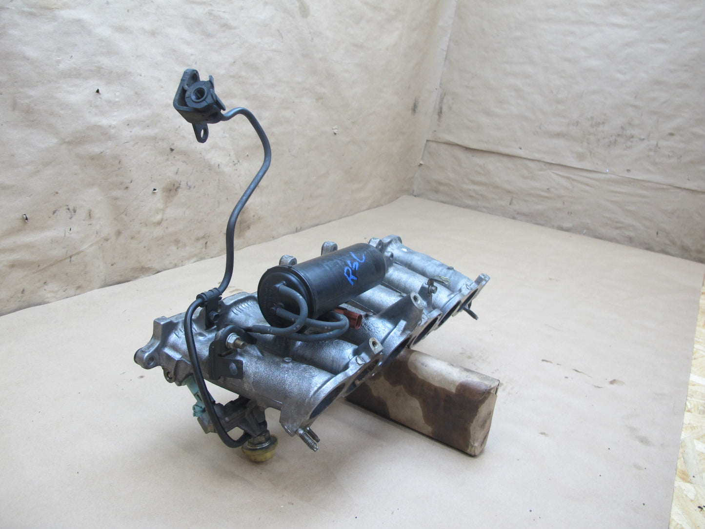 98-00 Lexus JZZ31 SC300 Engine Lower Air Intake Manifold OEM