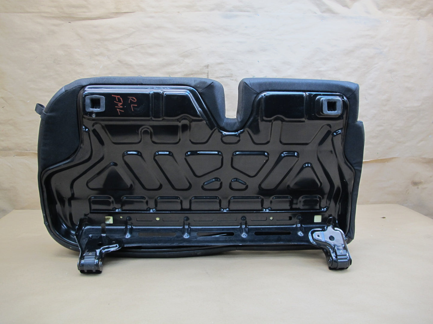 12-15 Mercedes W166 Ml-class Rear Left Seat Lower Cushion Black OEM