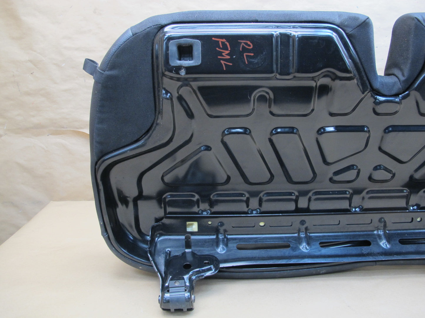 12-15 Mercedes W166 Ml-class Rear Left Seat Lower Cushion Black OEM