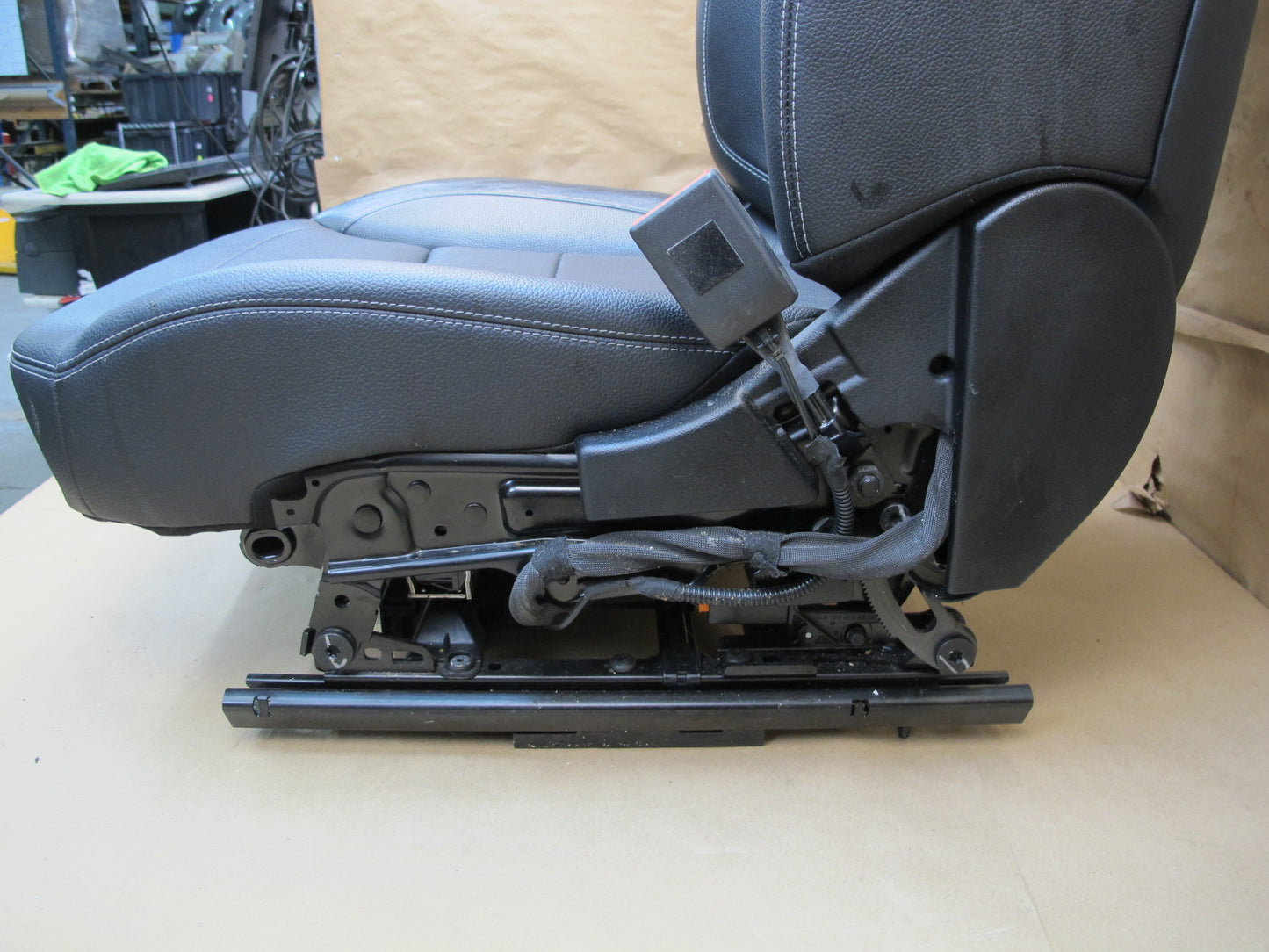 12-15 Mercedes W166 Ml-class Set of 2 Front Right & Left Seat Black OEM