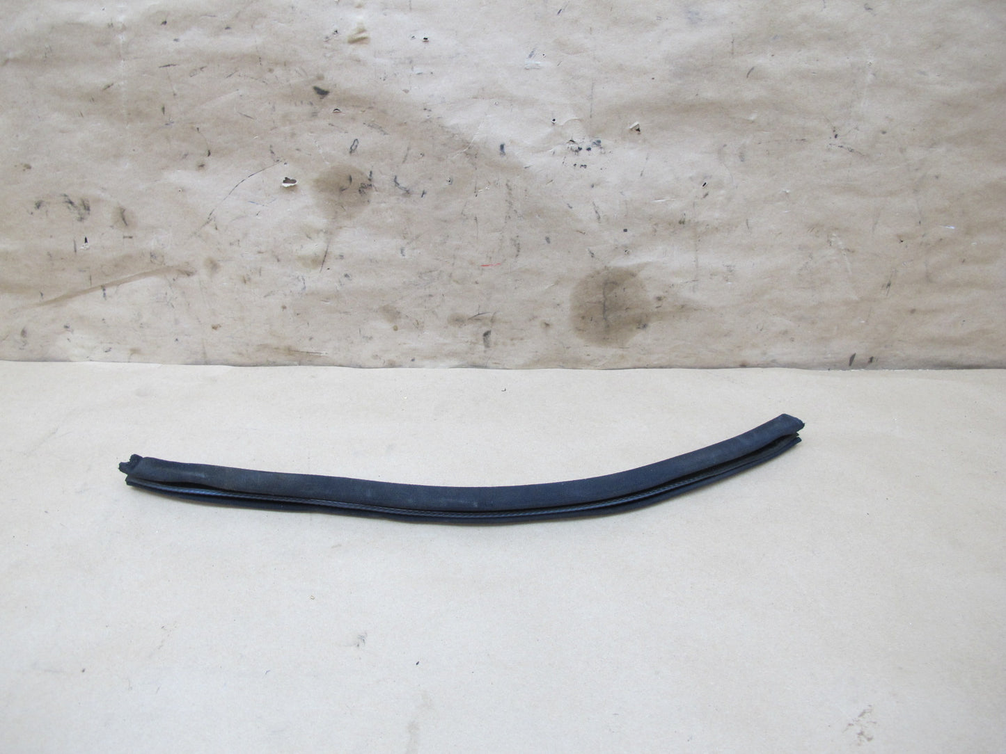 94-02 Mercedes R129 Front Windshield Weatherstrip Rubber Seal Gasket Set OEM