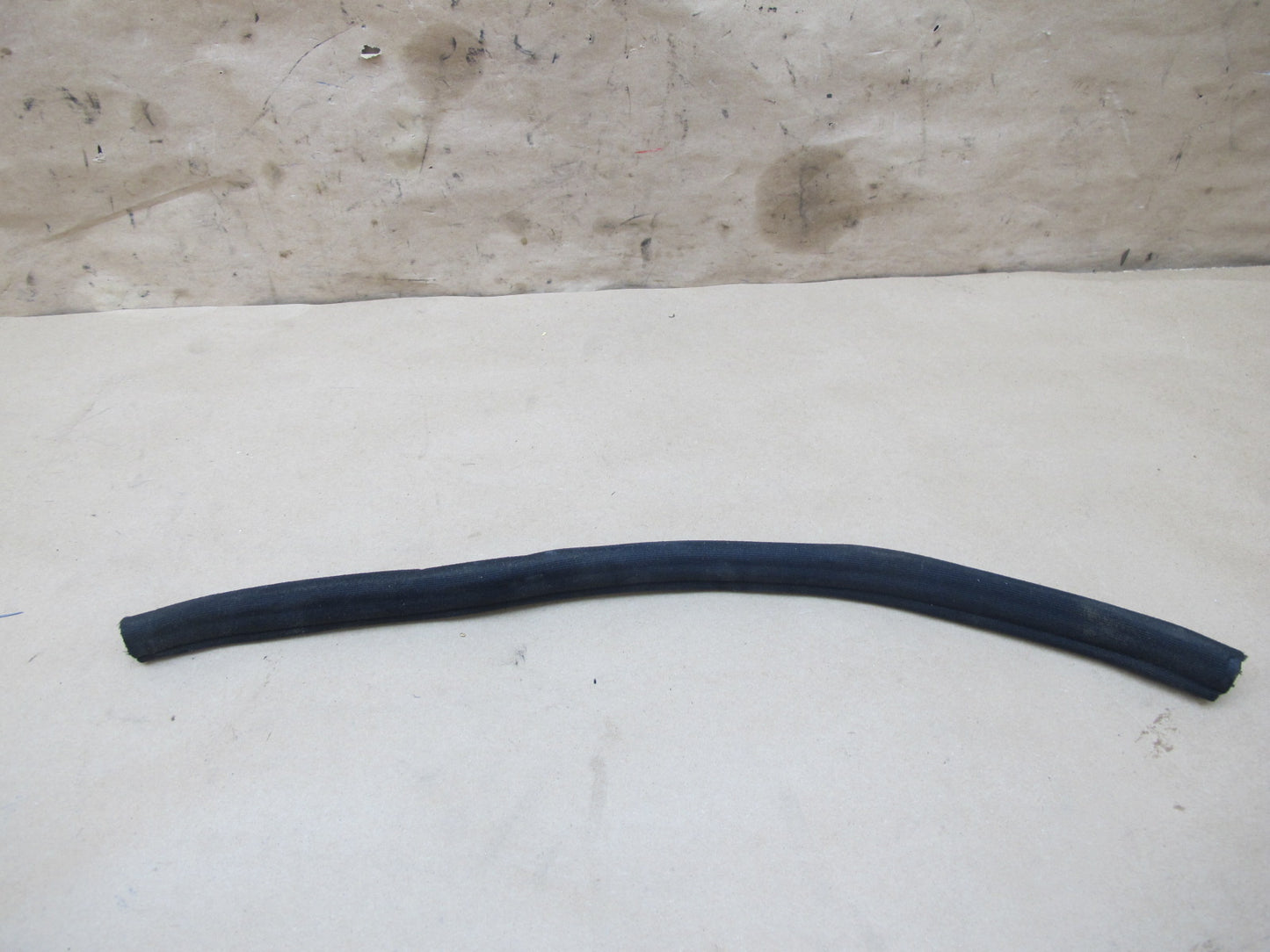 94-02 Mercedes R129 Front Windshield Weatherstrip Rubber Seal Gasket Set OEM
