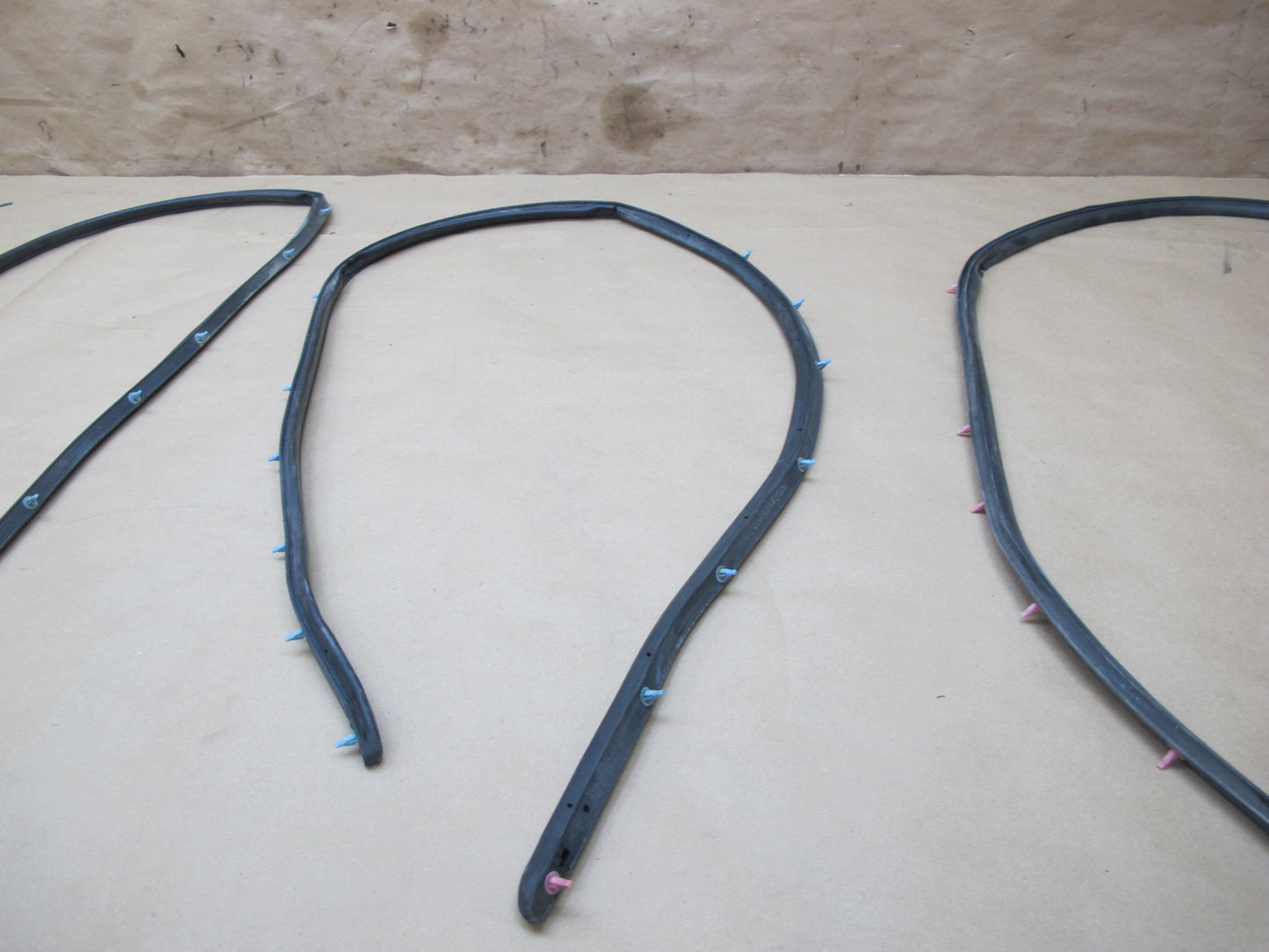 92-96 Toyota Cresta JZX90 Set of 8 Door Weatherstrip Rubber Seal Gasket OEM