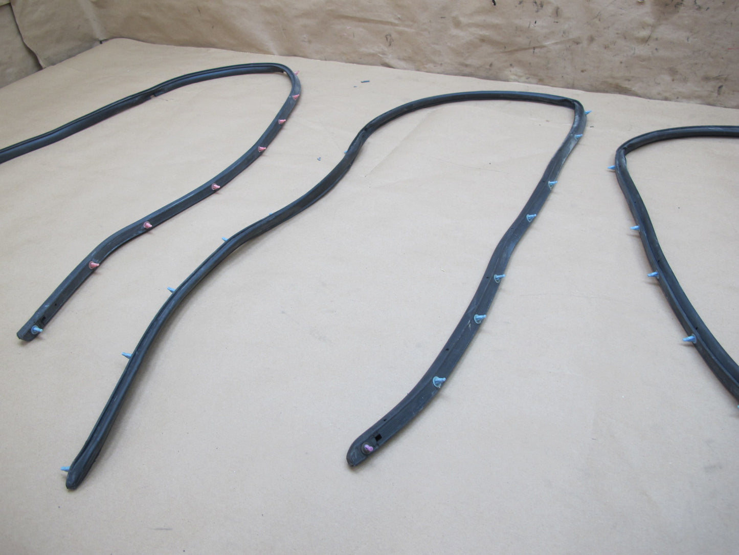 92-96 Toyota Cresta JZX90 Set of 8 Door Weatherstrip Rubber Seal Gasket OEM
