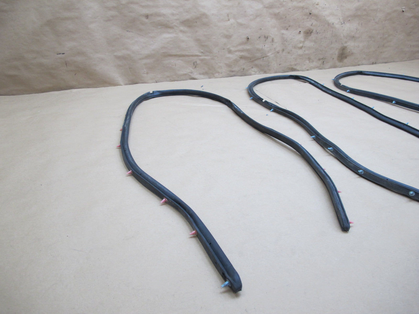 92-96 Toyota Cresta JZX90 Set of 8 Door Weatherstrip Rubber Seal Gasket OEM
