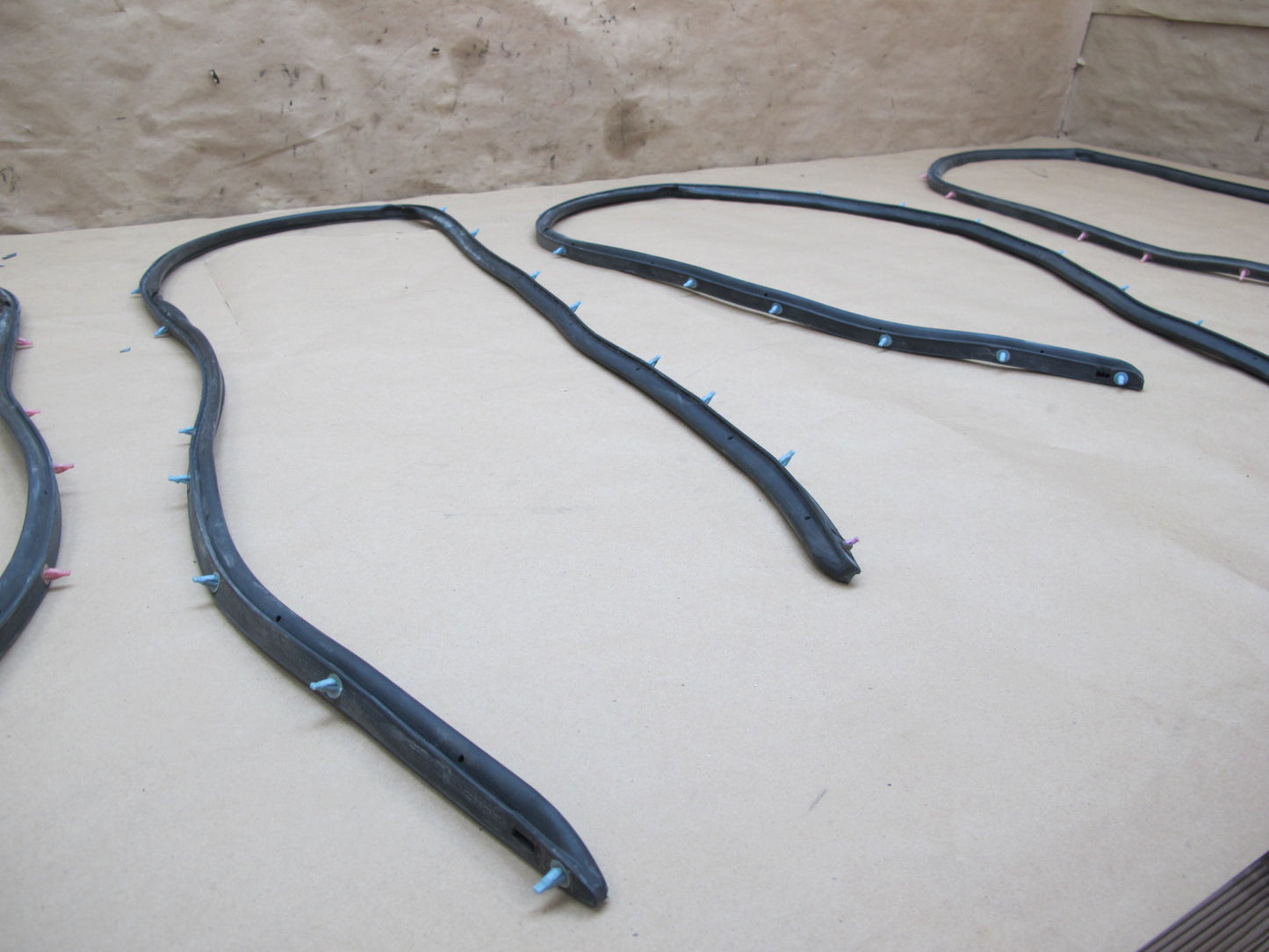 92-96 Toyota Cresta JZX90 Set of 8 Door Weatherstrip Rubber Seal Gasket OEM