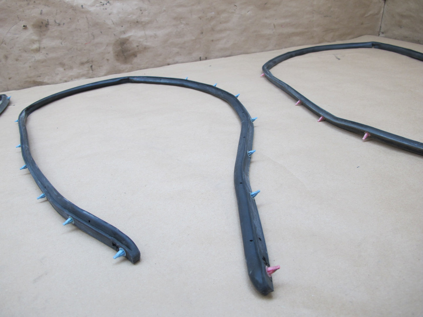 92-96 Toyota Cresta JZX90 Set of 8 Door Weatherstrip Rubber Seal Gasket OEM