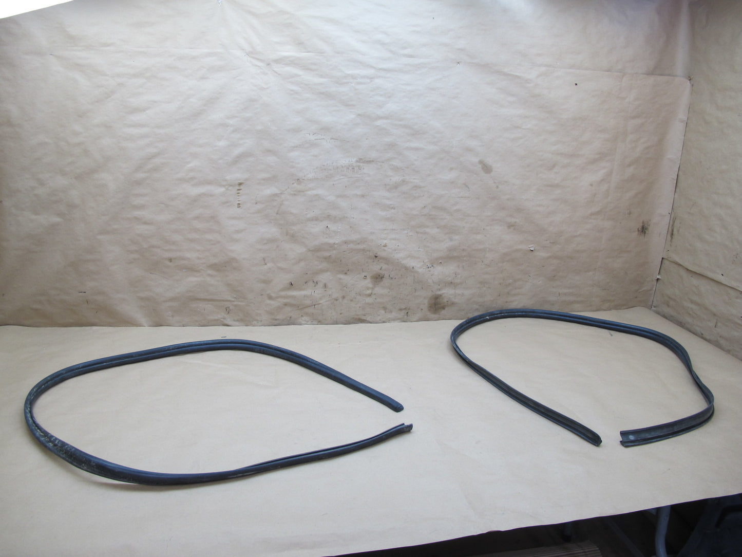 92-96 Toyota Cresta JZX90 Set of 8 Door Weatherstrip Rubber Seal Gasket OEM