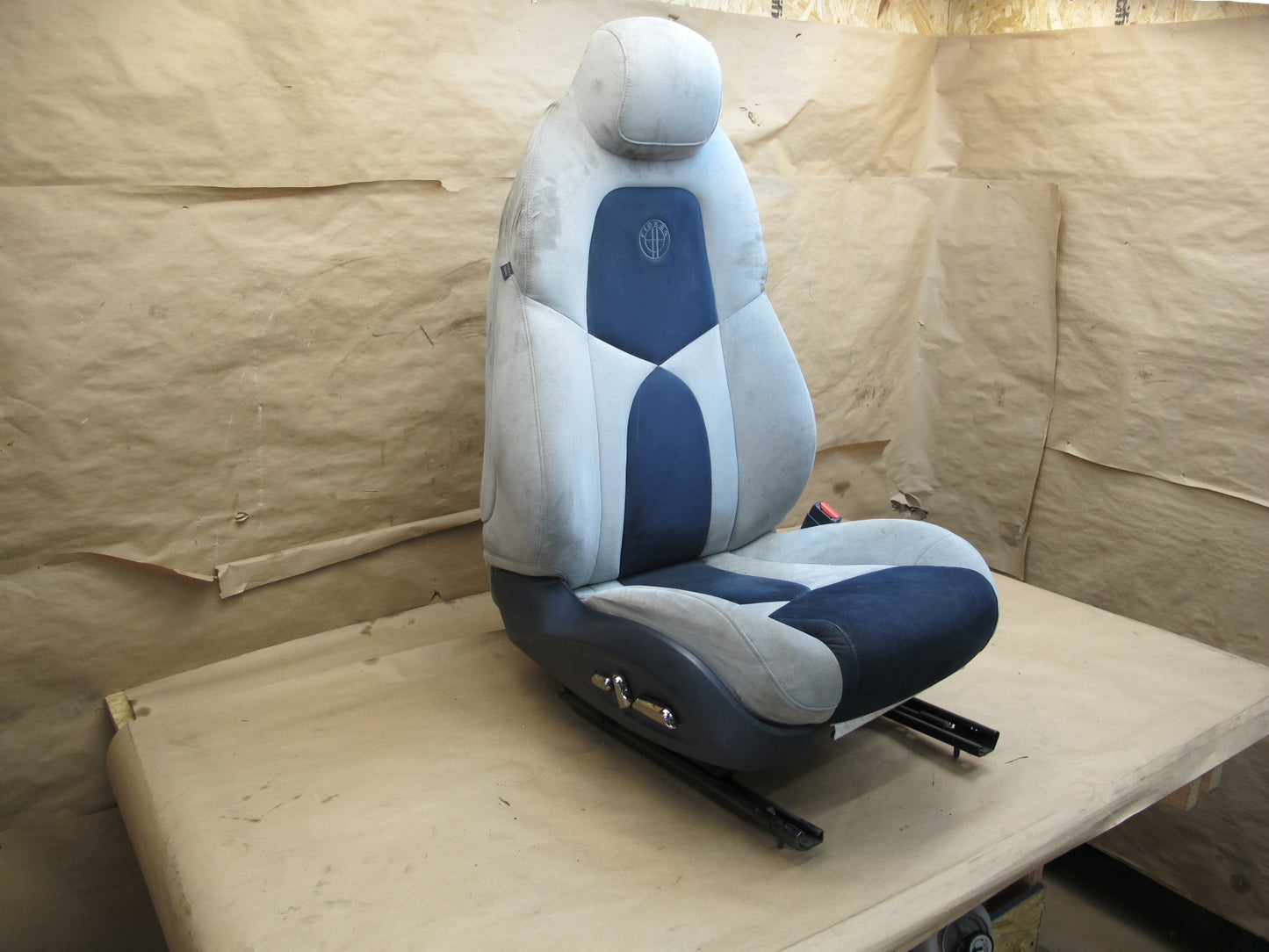 11-12 Fisker Karma Front & Rear Ecosuede Glacier Seat Set OEM