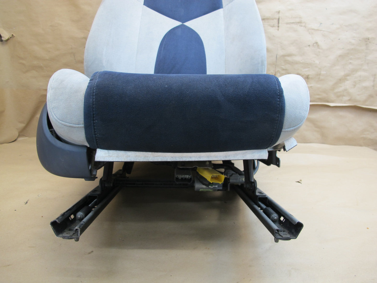 11-12 Fisker Karma Front & Rear Ecosuede Glacier Seat Set OEM