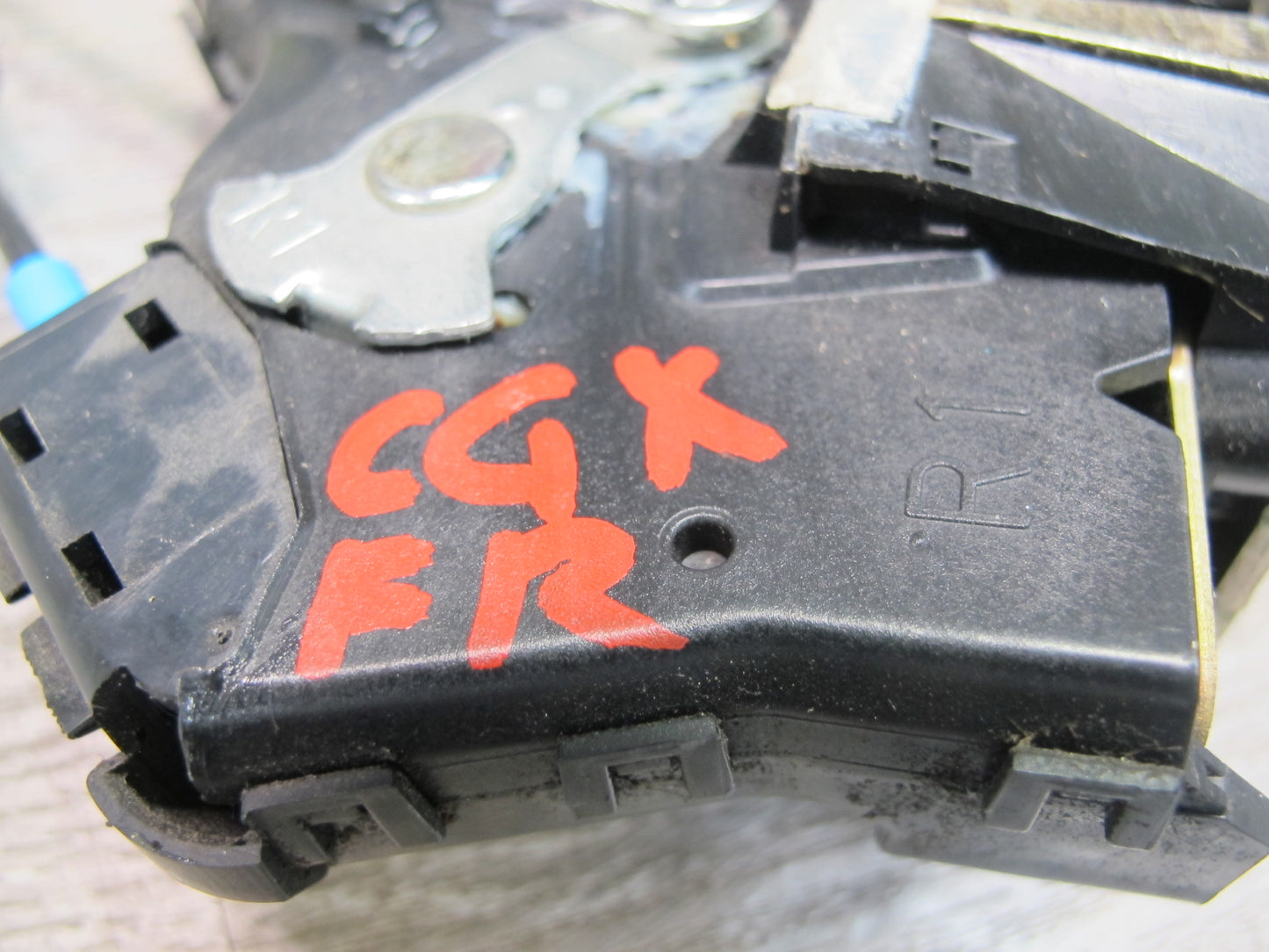 2003-2009 Lexus UZJ120L GX470 Front Right Door Lock Latch Actuator OEM