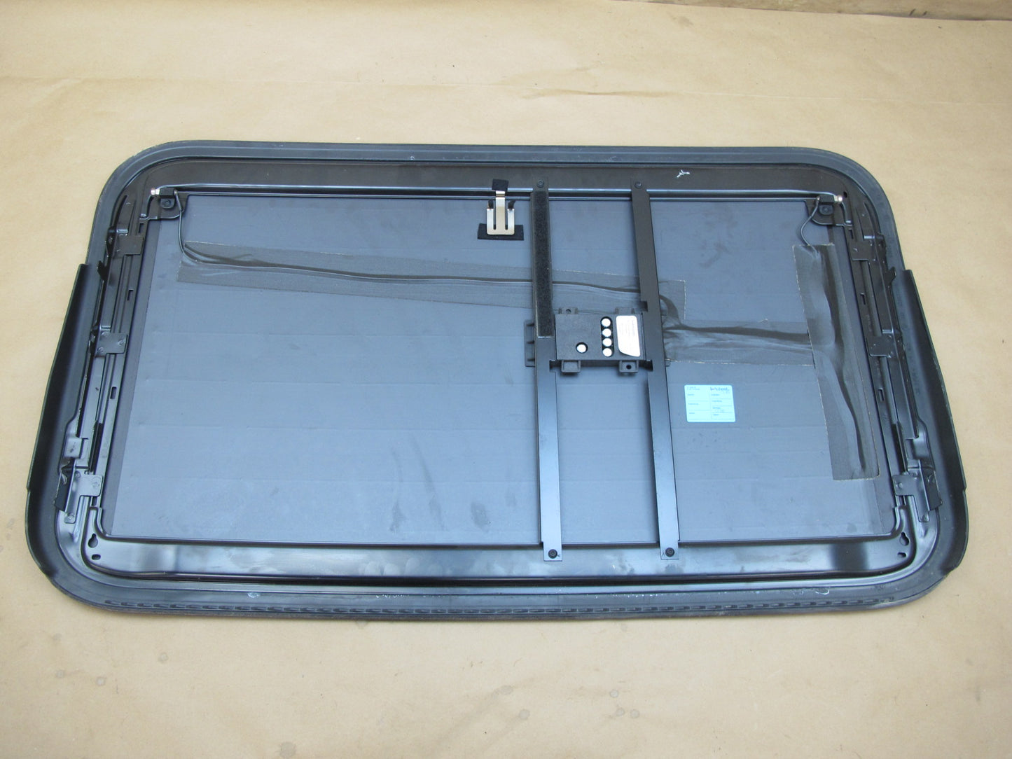 2006-2012 Bentley Flying Spur Front Upper Sunroof Moon Roof Glass Window Panel