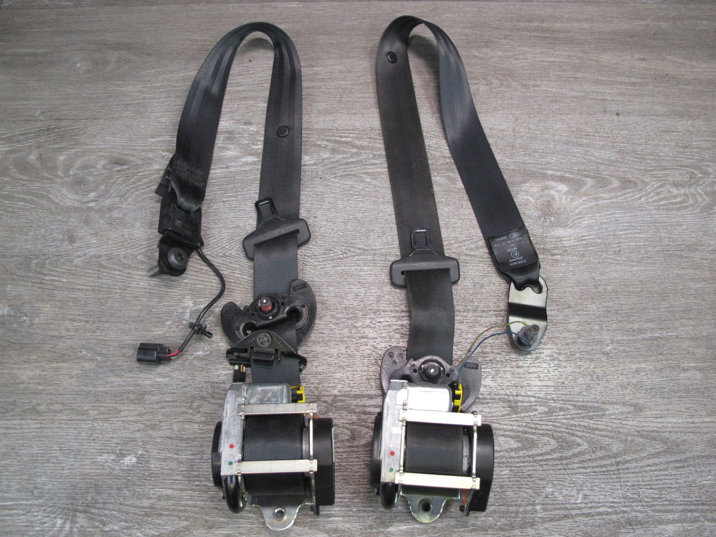 12-18 RANGE ROVER EVOQUE FRONT LEFT & RIGHT SIDE SEATBELT RETRACTOR SET OEM