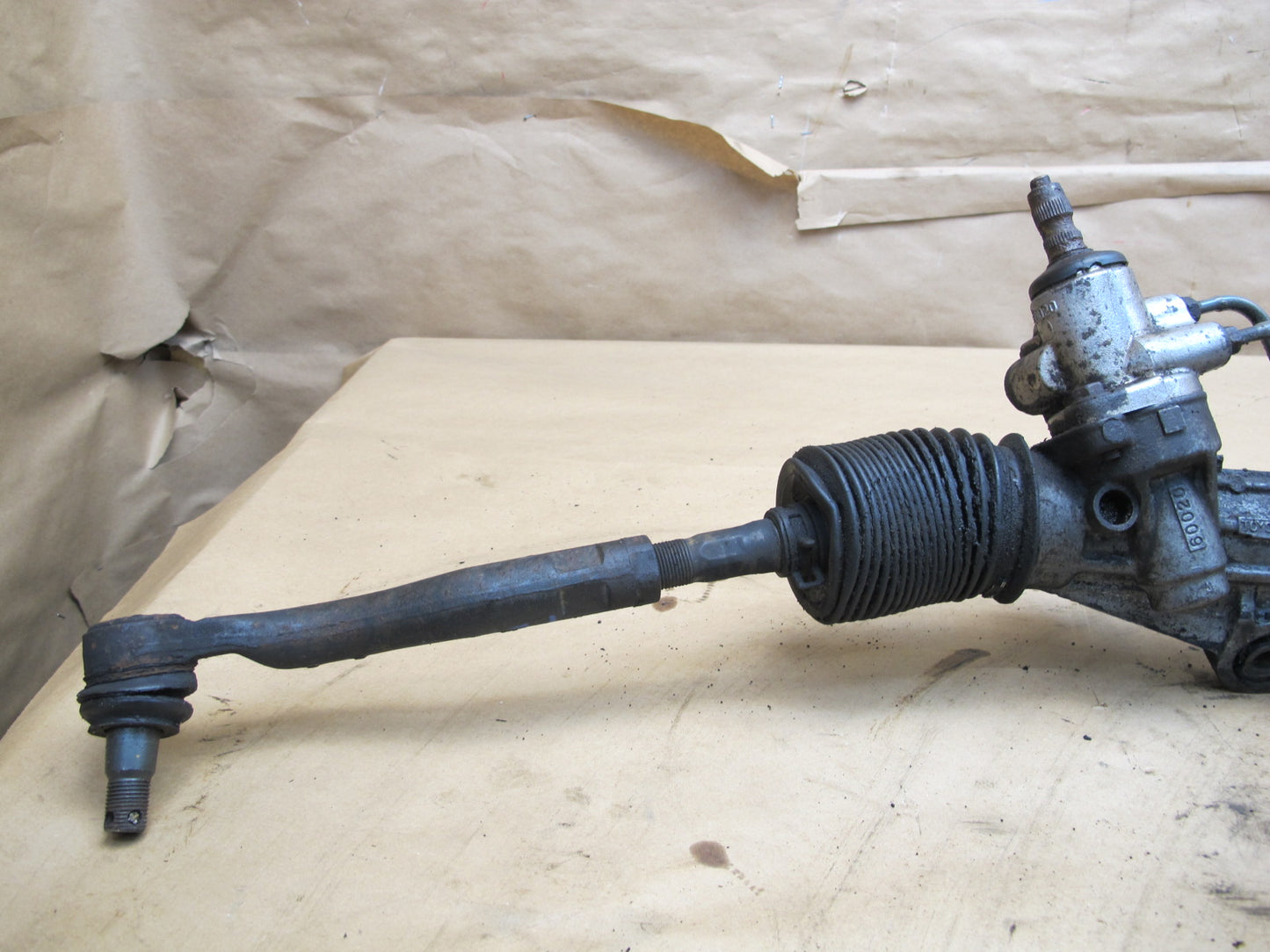 1998-2002 Lexus J100 LX470 Power Steering Rack & Pinion Gear