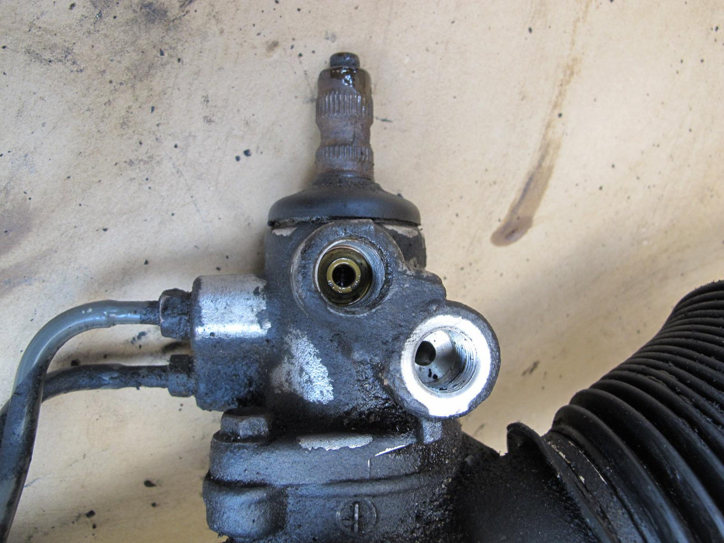 1998-2002 Lexus J100 LX470 Power Steering Rack & Pinion Gear