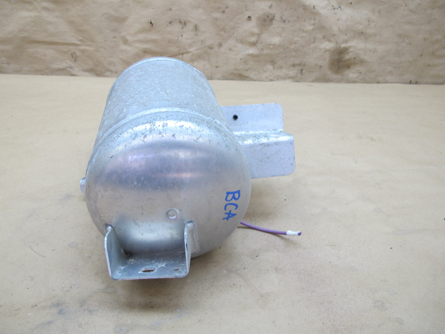 2006-2012 Bentley Flying Spur Air Ride Reservoir Suspension Pressure Tank
