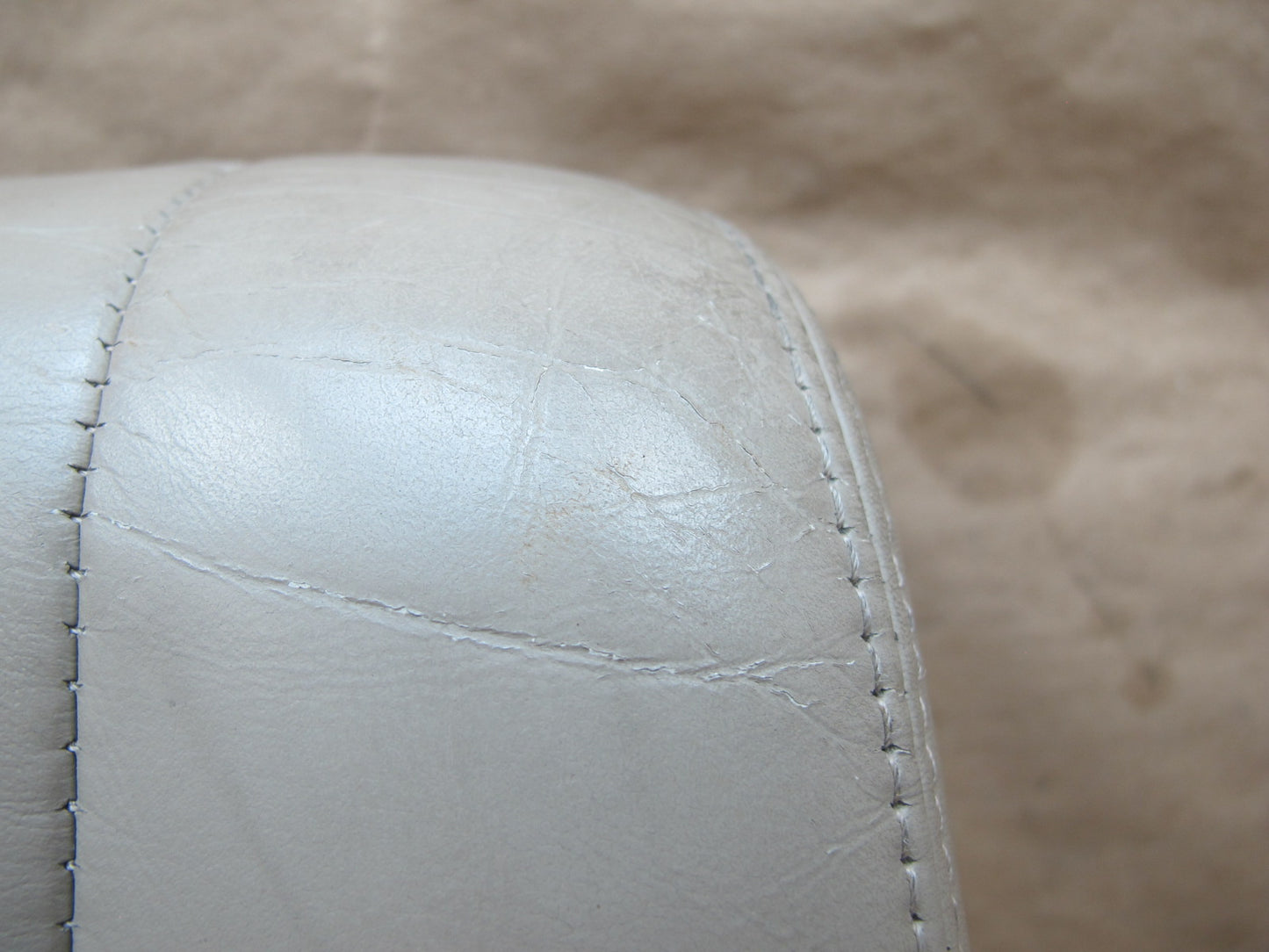 1998-2002 Lexus LX470 Front Right Passenger Side Seat Upper Cushion Ivory