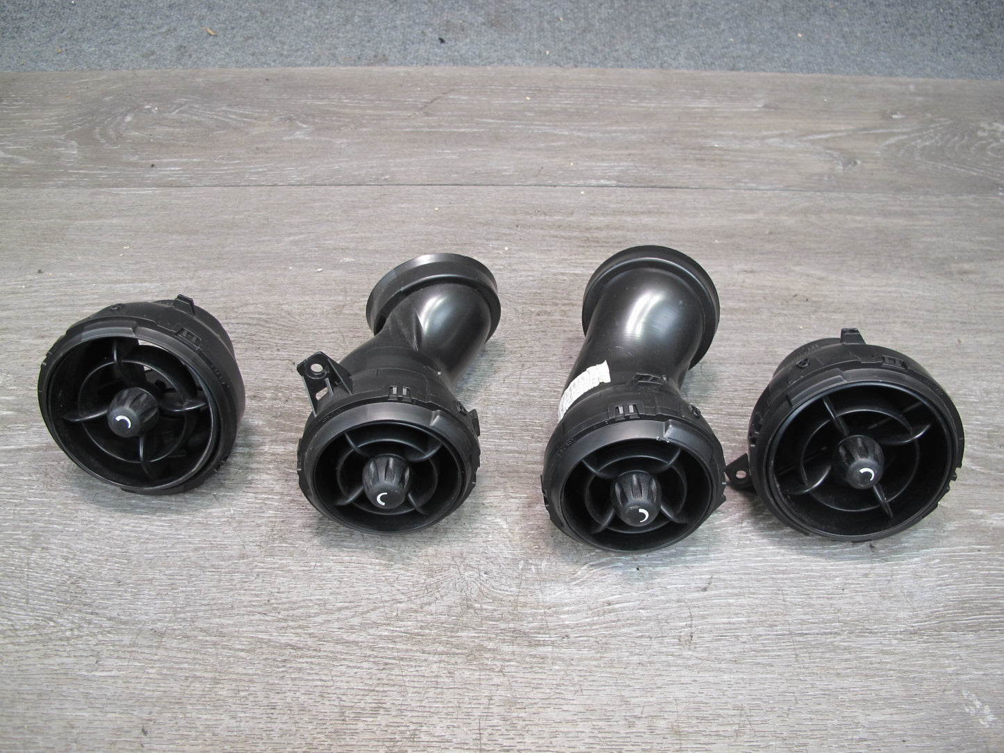 07-15 Mini R55 R56 R57 R58 R59 Set of 4 Dash Left Center Right Air Vent OEM