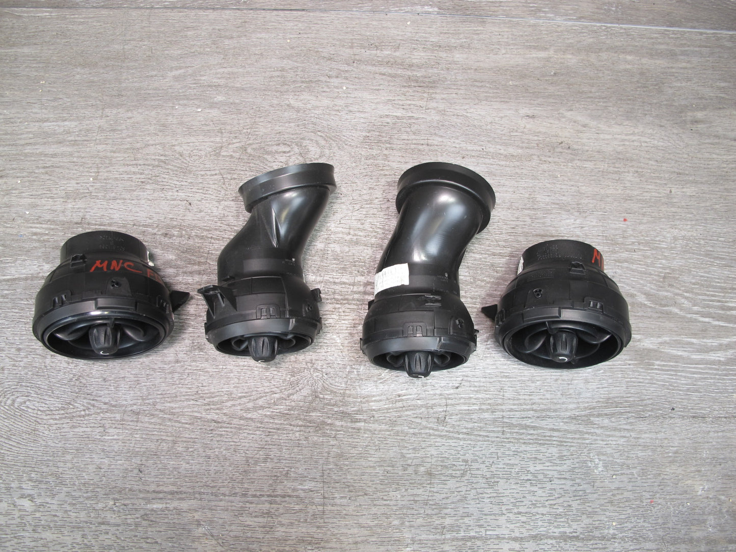 07-15 Mini R55 R56 R57 R58 R59 Set of 4 Dash Left Center Right Air Vent OEM