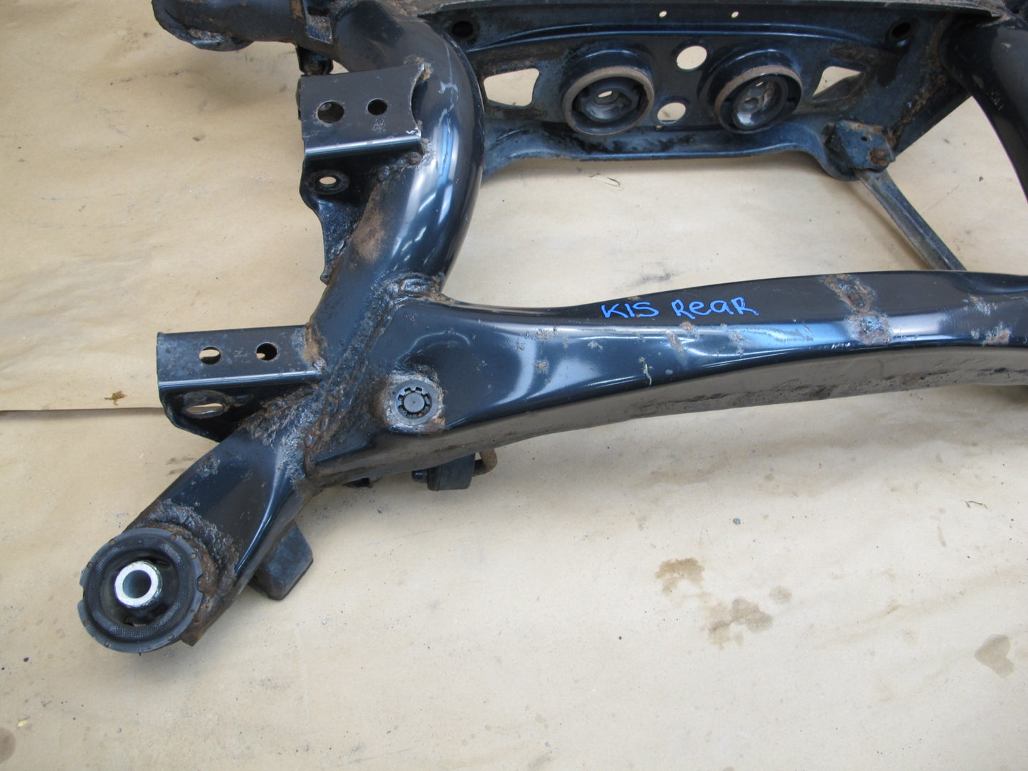 01-05 Lexus JCE10 IS300 Rear Suspension Crossmember Sub Frame Subframe OEM