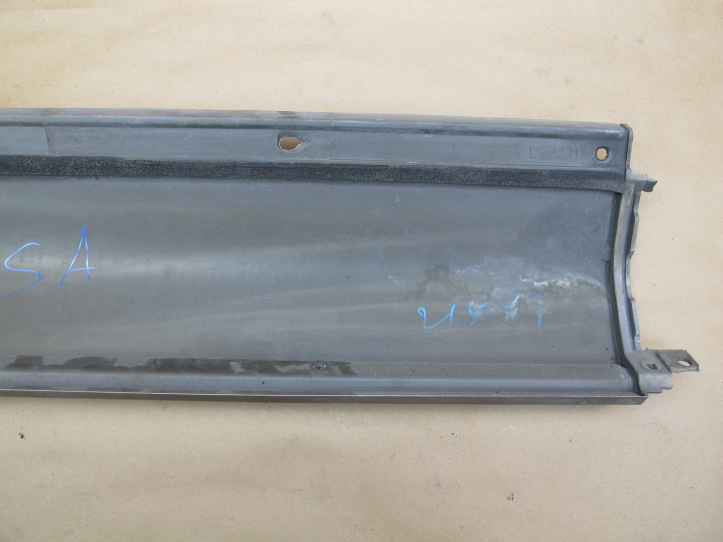 95-97 Lexus LS400 UCF20L Set of 4 Side Skirt Rocker Panel Molding Set OEM