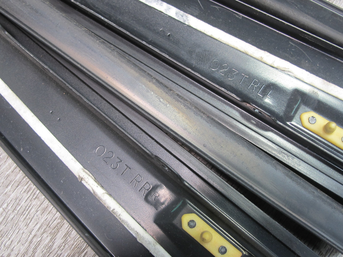 92-96 Toyota Cresta MARK2 JZX90 Door Exterior Pillar Trim Molding Set OEM