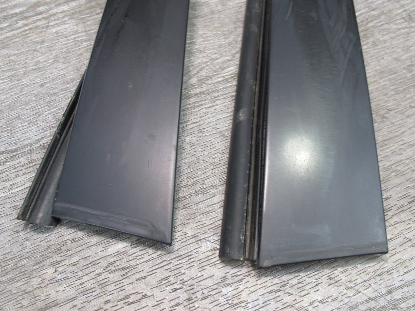 92-96 Toyota Cresta MARK2 JZX90 Door Exterior Pillar Trim Molding Set OEM