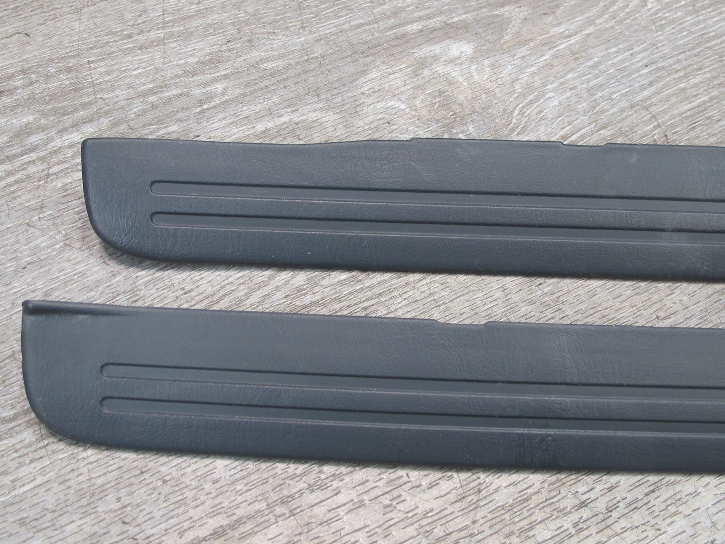 92-96 Toyota Cresta JZX90 Set of 3 Front & Rear Door Scuff Sill Plate Trim OEM