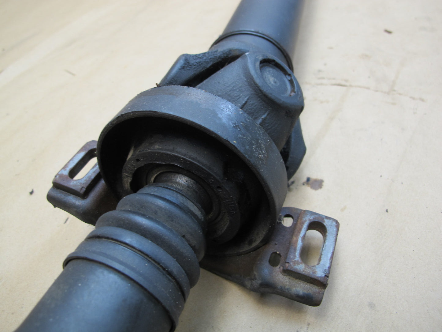 03-06 Mercedes R230 SL500 Rear Drive Shaft Driveshaft 2304102106 OEM