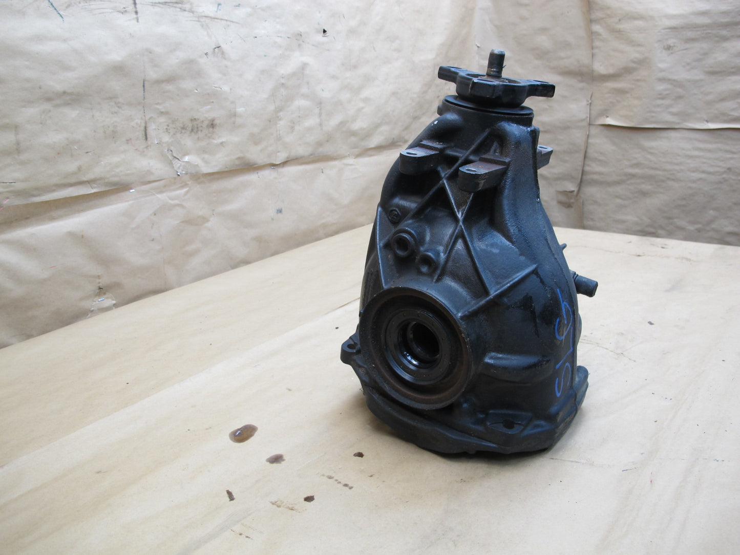 03-06 Mercedes R230 SL500 Rear Differential Carrier 2.82 Ratio 136k Miles OEM