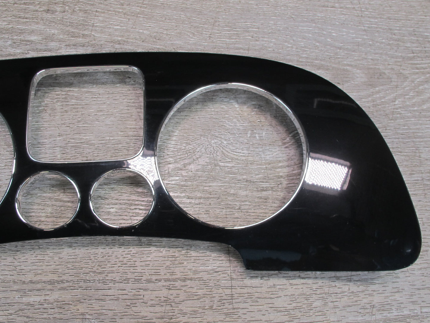 06-12 Bentley Continental Flying Spur Dash Speedometer Trim Bezel Panel