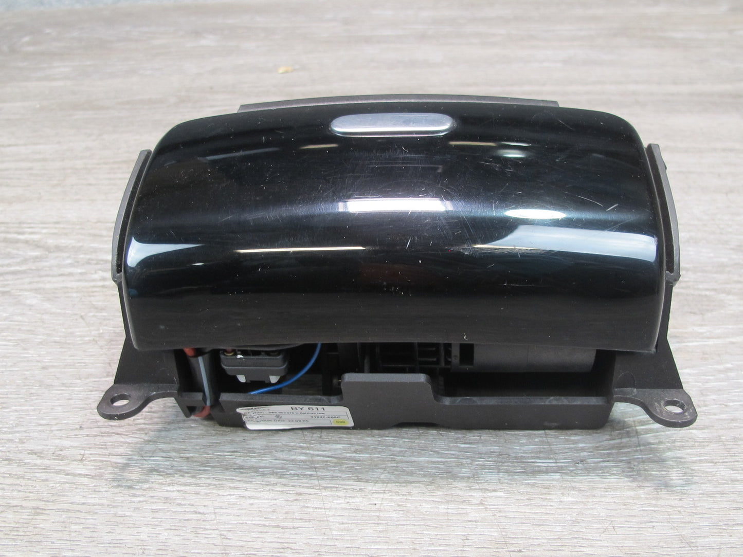 03-10 Bentley Continental GTC GT Flying Spur Rear Console Ash Tray 3W8863075C