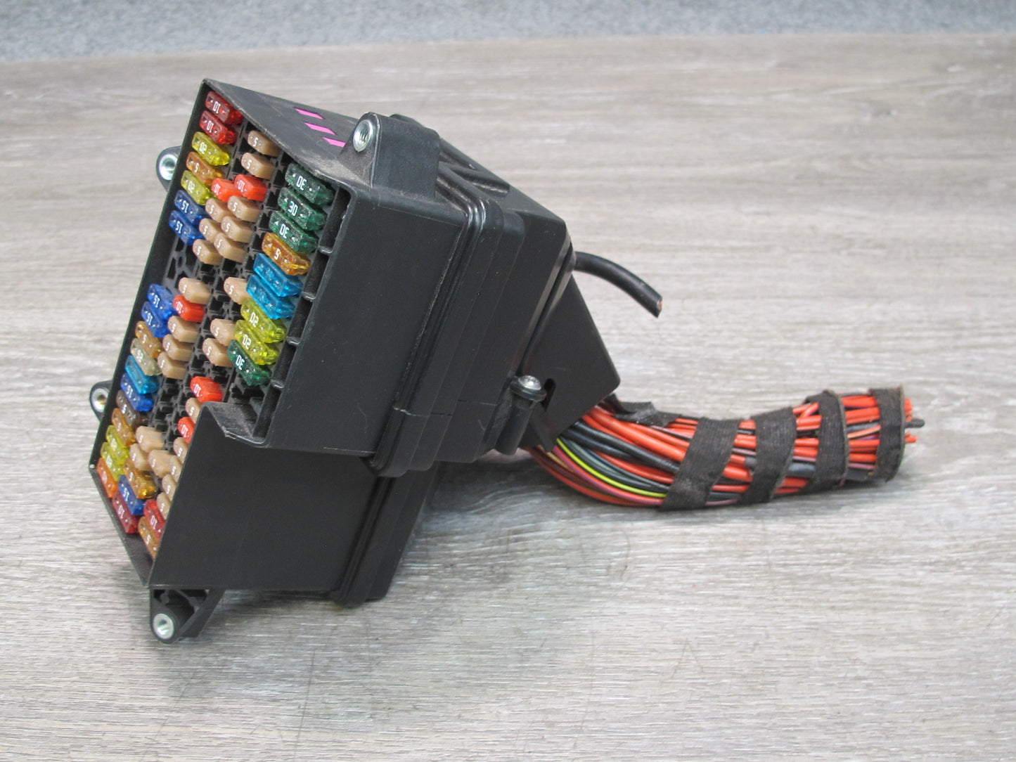 06-12 Bentley Continental Flying Spur Power Distribution Fuse Relay Box Module