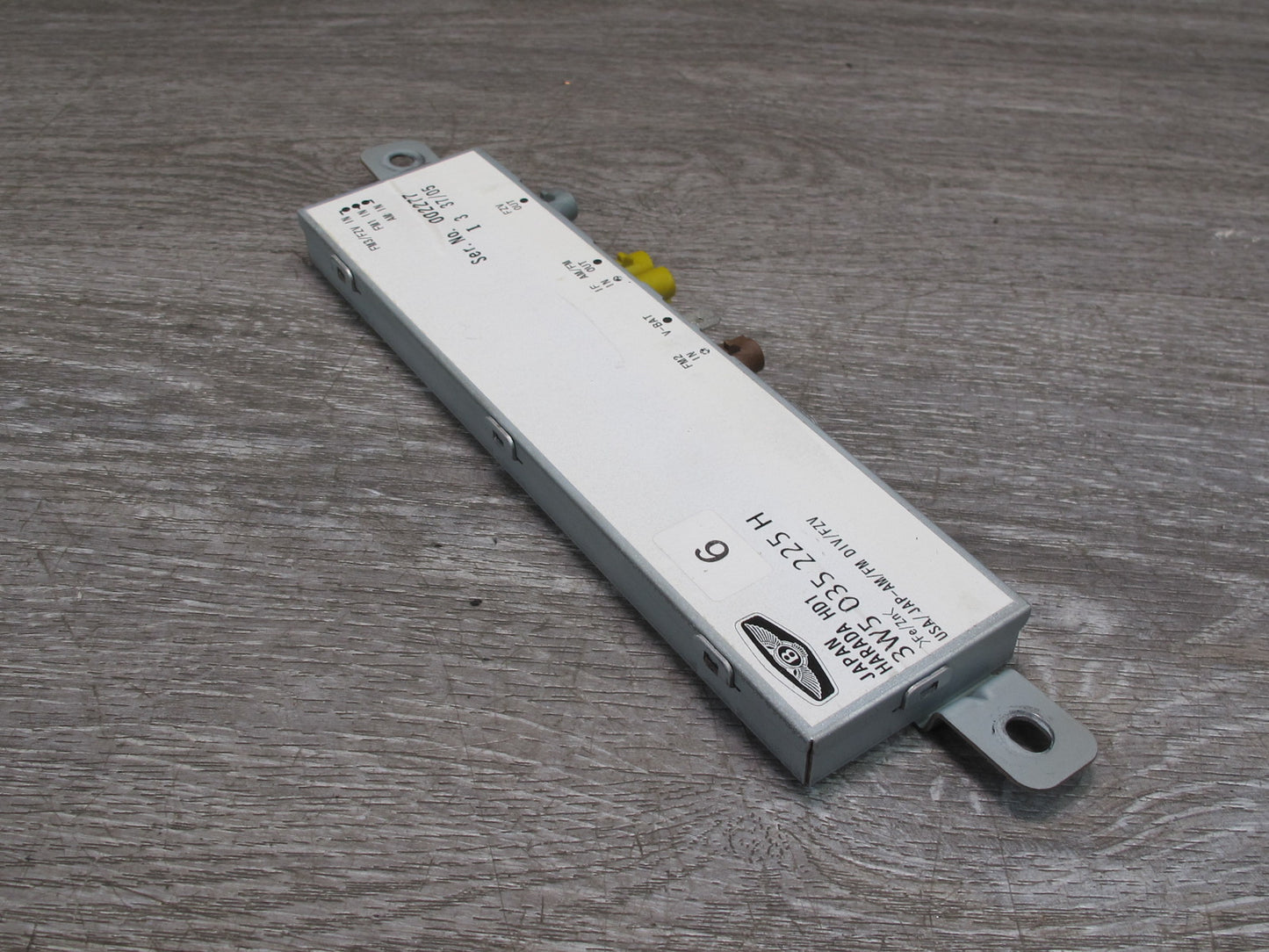 06-12 Bentley Continental Flying Spur Antenna Booster Amplifier AMP 3W5035225H