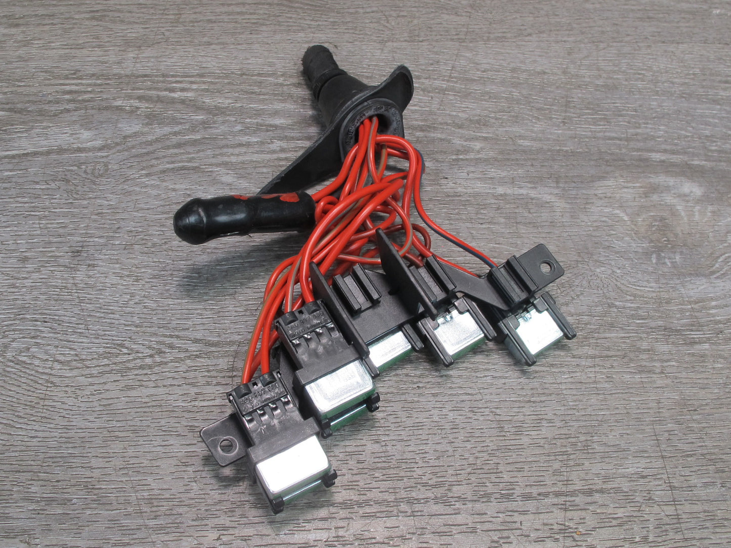 06-12 Bentley Continental Flying Spur Power Distribution Fuse Relay Block