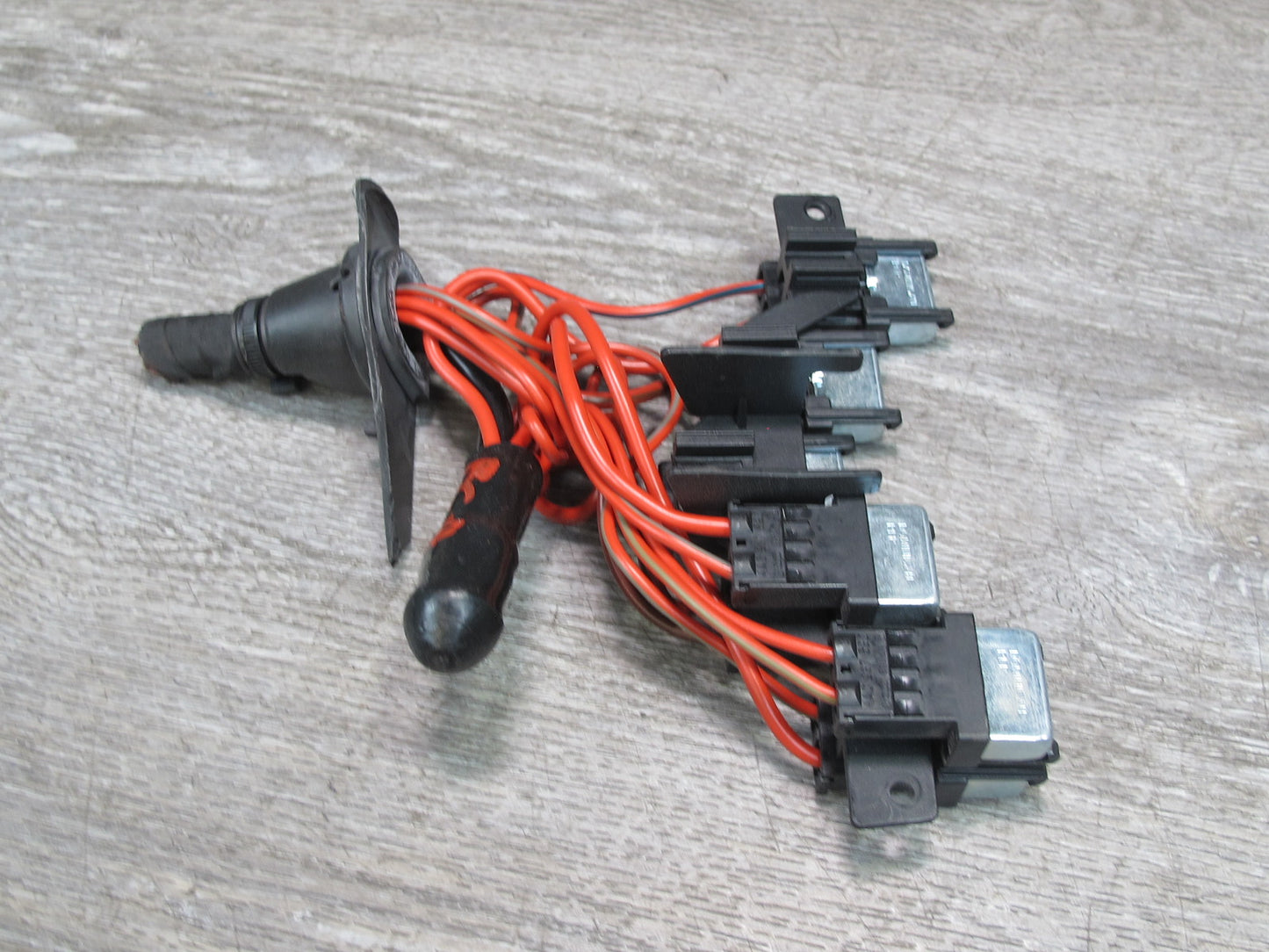 06-12 Bentley Continental Flying Spur Power Distribution Fuse Relay Block