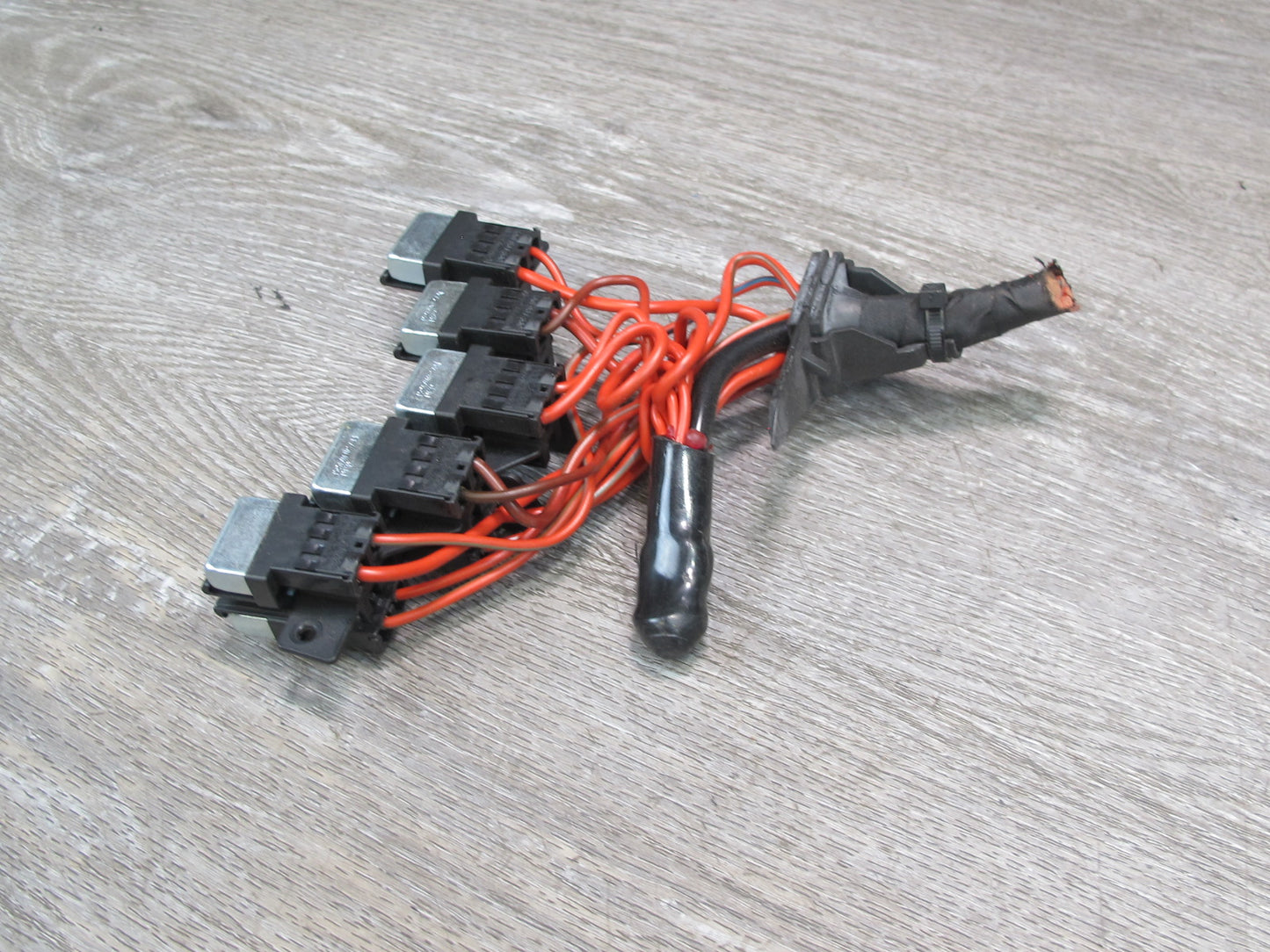 06-12 Bentley Continental Flying Spur Power Distribution Fuse Relay Block