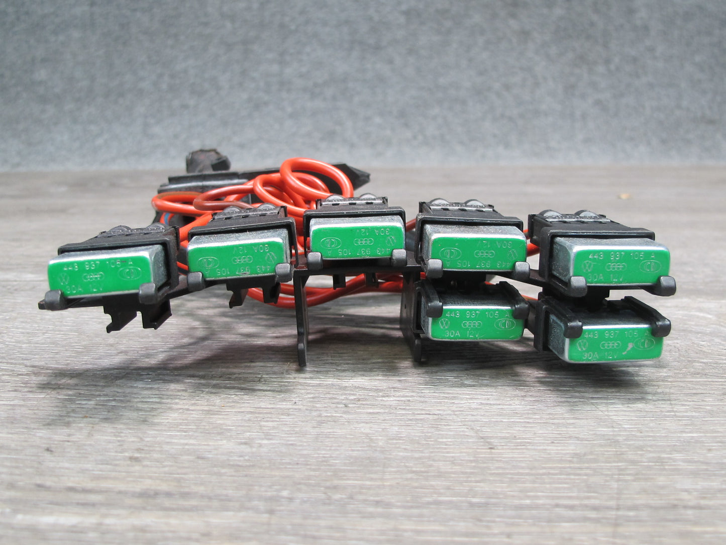 06-12 Bentley Continental Flying Spur Power Distribution Fuse Relay Block